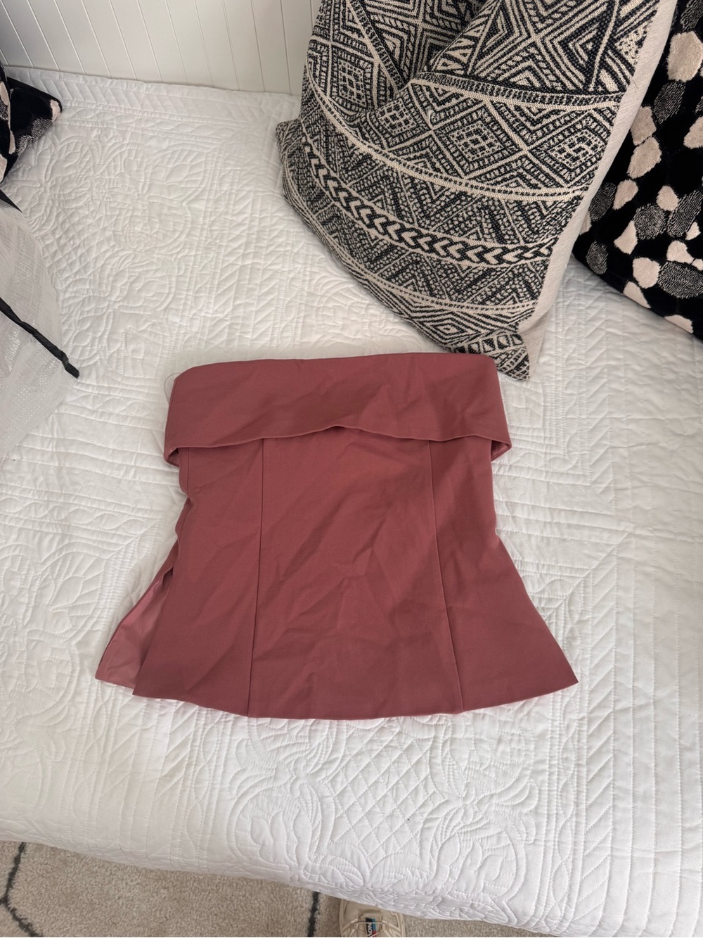 Aritzia Element Top in Dusty Rose - Picture 2 of 5